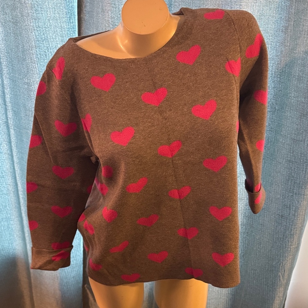 Cynthia Rowley Gray Sweater with Fuchsia Hearts